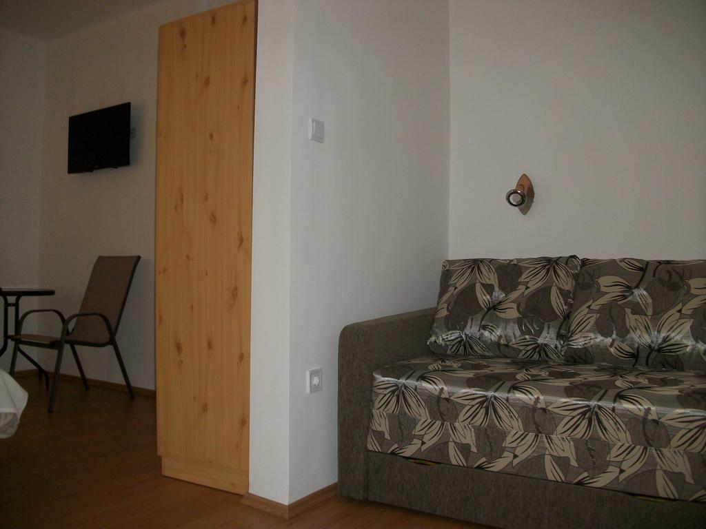 Eden Ii. Hotel Miskolc Exterior photo
